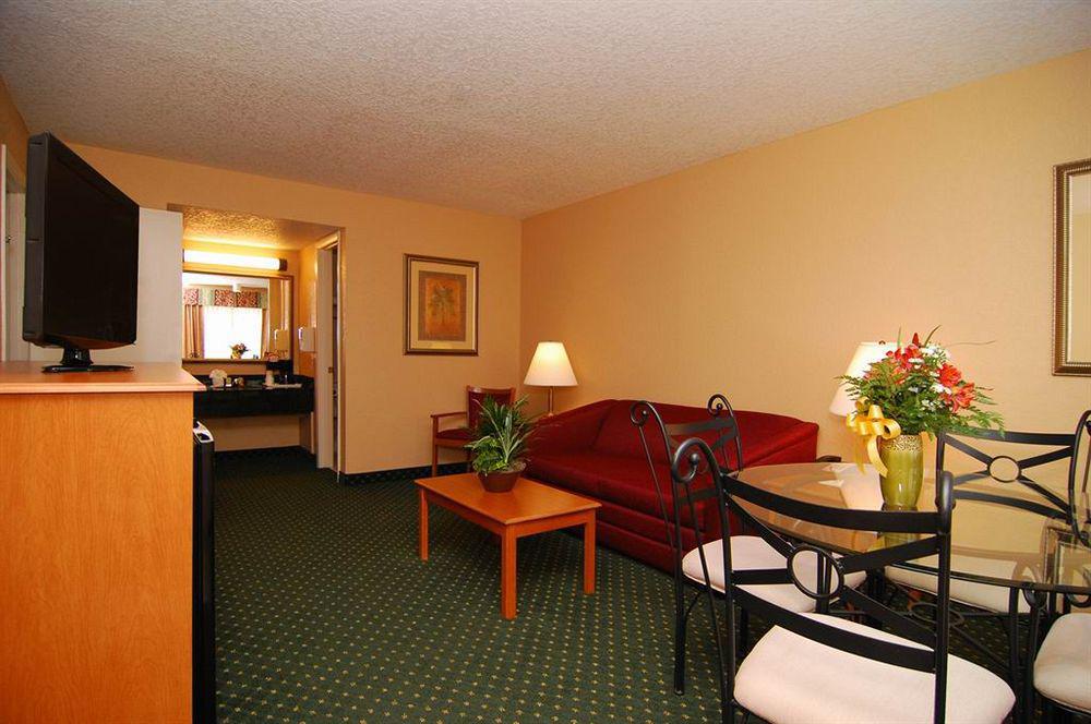 Best Western Space Shuttle Inn Тітусвілл Номер фото